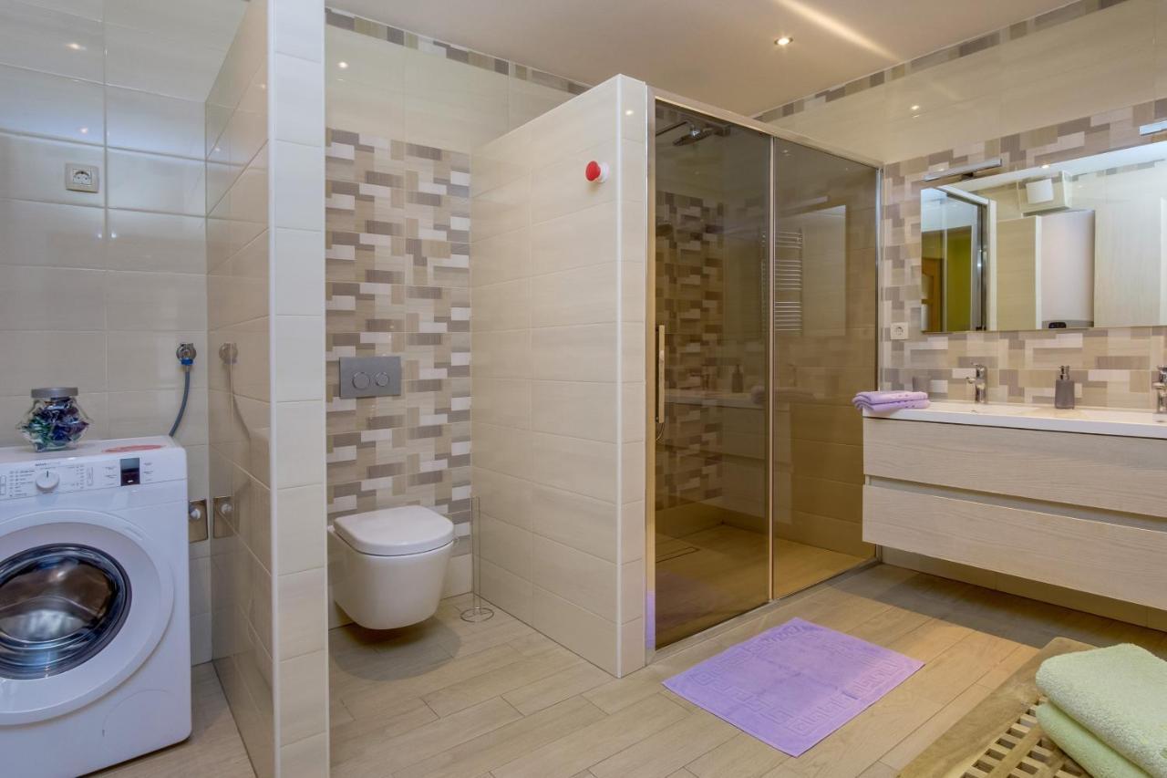 Isabela Apartment มาลีโลชินจ์ ภายนอก รูปภาพ